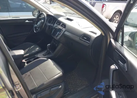 2018 Volkswagen Tiguan 2.0T Se/2.0T Sel z USA, uszkodzony, nr VIN 3VV3B7AX9JM023420